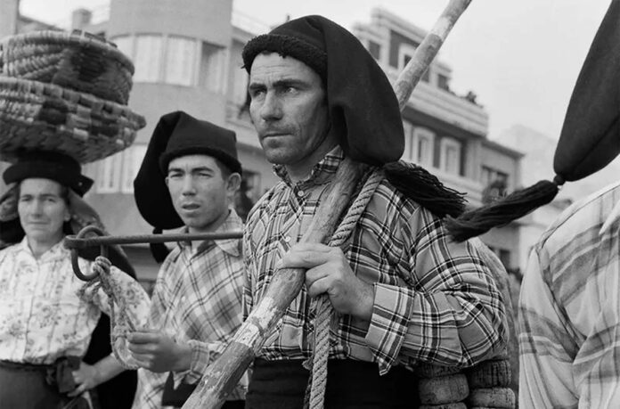 These idyllic photos capture the vanished fishing culture of Portugal, These idyllic photos capture the vanished fishing culture of Portugal, 1950s