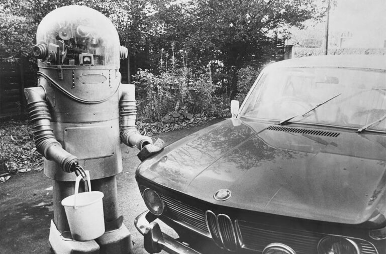 Tinker the Robot: England’s Real-Life Housekeeping Robot from 1966