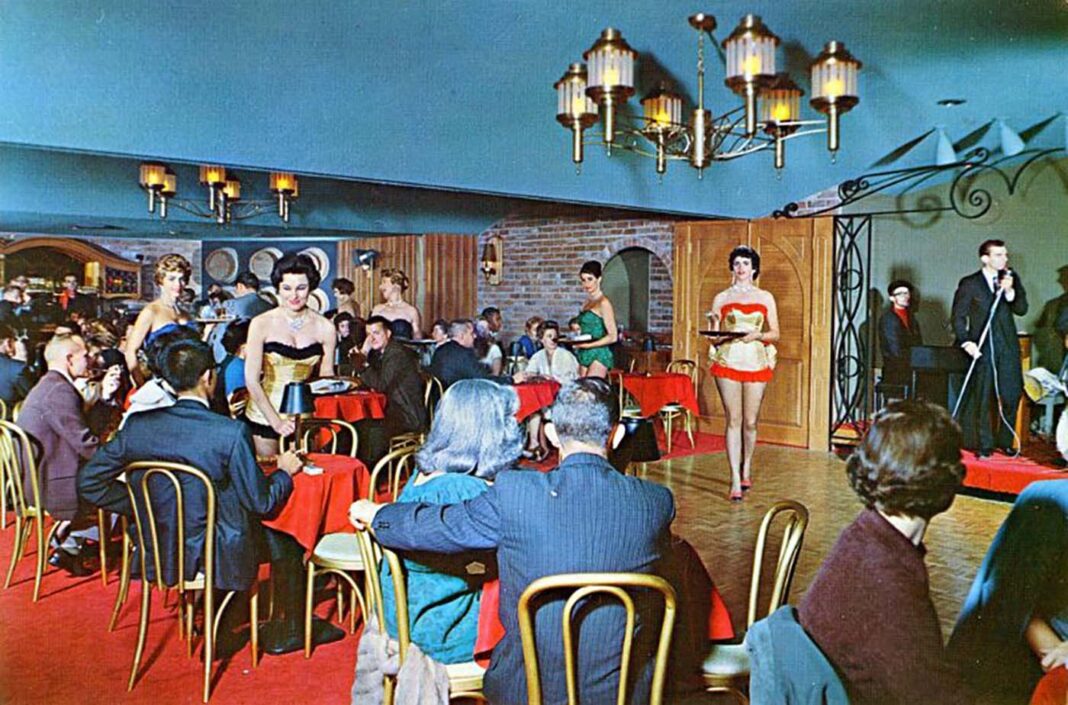 Vintage Photos Show Bars and Nightlife Scene from the 1950s to 1970s