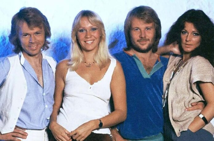 Vintage Photos Show the Styles of Swedish Europop Group ABBA Vintage Photos Show the Styles of Swedish Europop Group ABBA During the 1970s