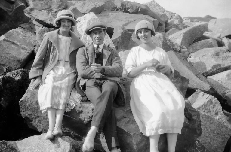 Vintage Photos That Show the Casual and Stylish Fashion of the 1920s