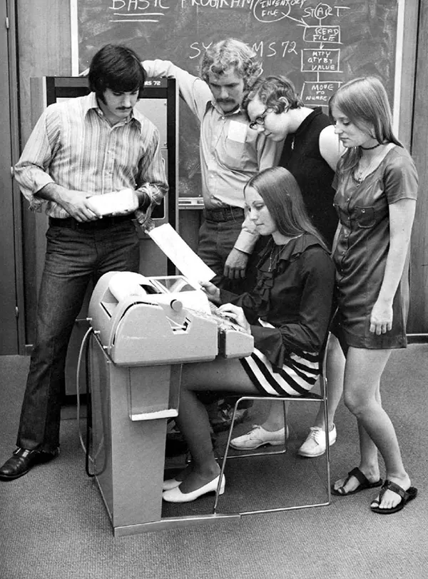 Vintage Photos Secretaries