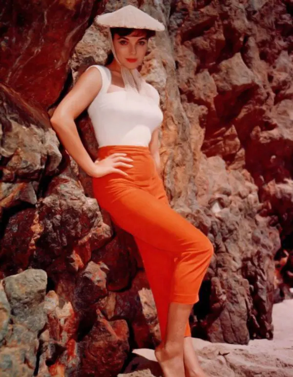 Joan Collins Vintage Photos