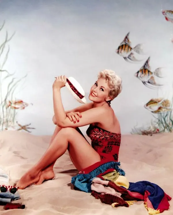 Young Kim Novak Photos