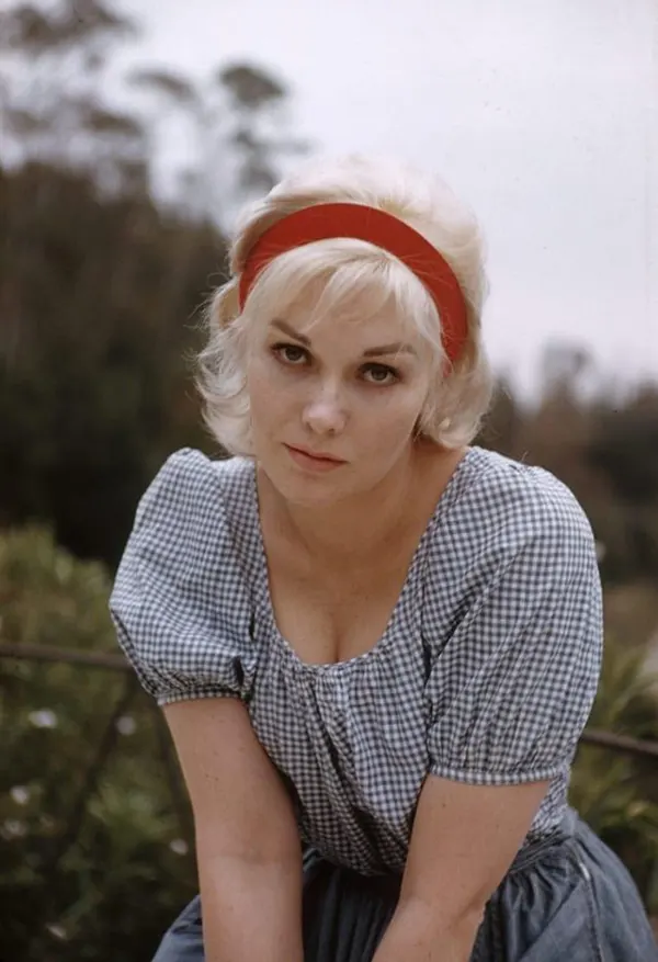 Young Kim Novak Photos