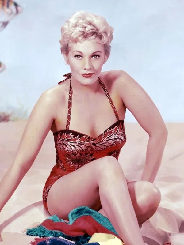 Young Kim Novak Photos