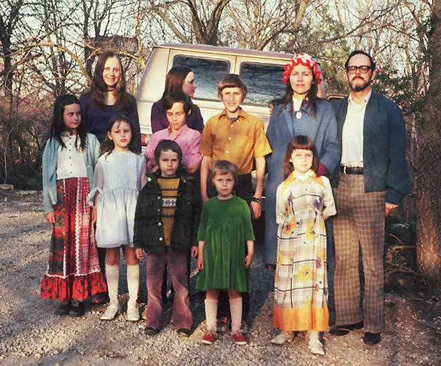 Vintage Photos of Large Families