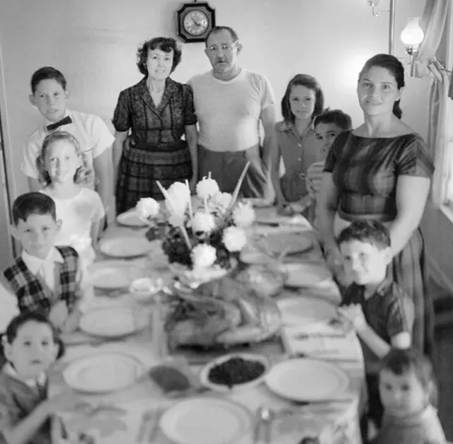 Vintage Photos of Large Families