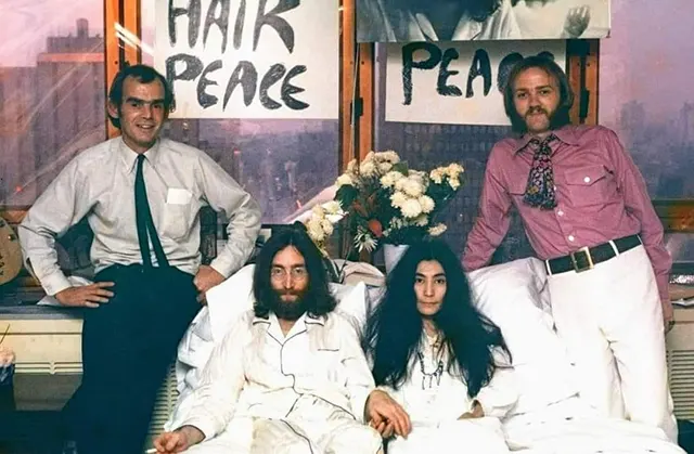 John Lennon and Yoko Ono’s Protest Bed-in Protest