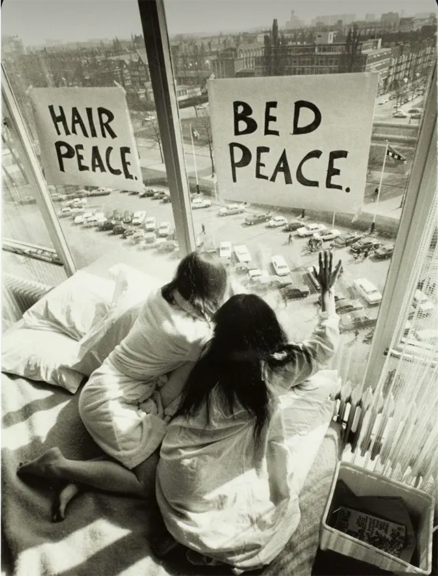 John Lennon and Yoko Ono’s Protest Bed-in Protest