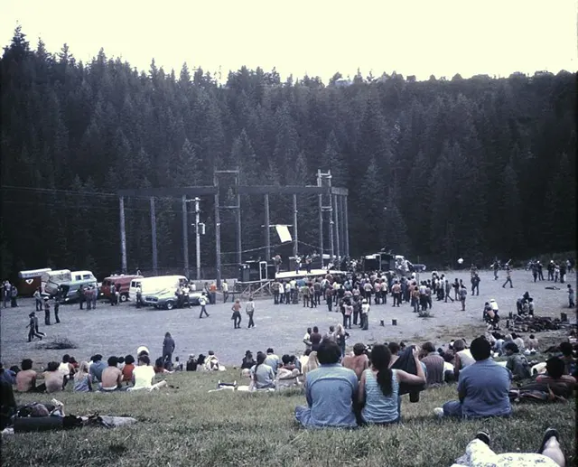 Hoppie Fashion and Style