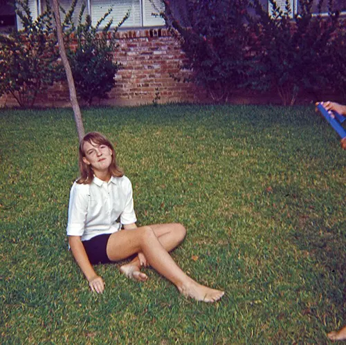 Teenage girls fashion from the 1960s