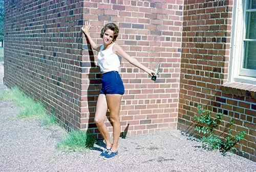 Teenage girls fashion from the 1960s