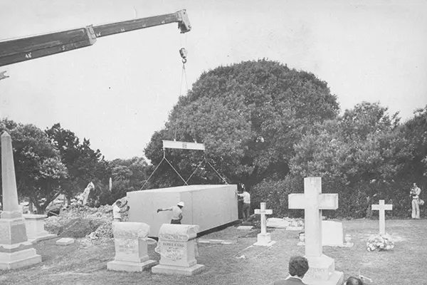 Fascinating Photos of Famous Graves and the Incredible Stories Behind Them