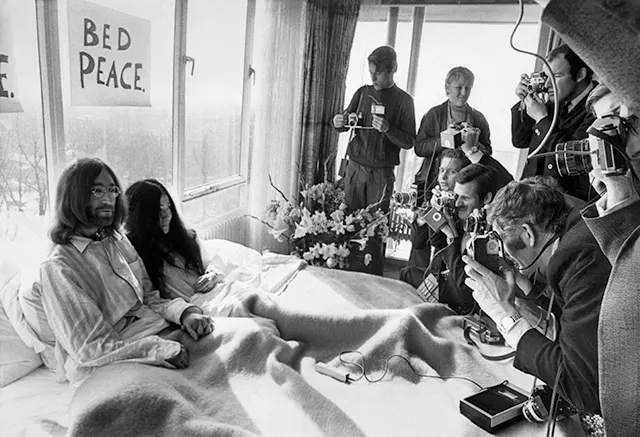 John Lennon and Yoko Ono’s Protest Bed-in Protest