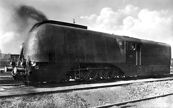  Golden Age of Streamliners Vintage Photos