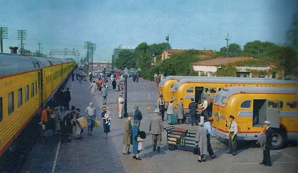  Golden Age of Streamliners Vintage Photos