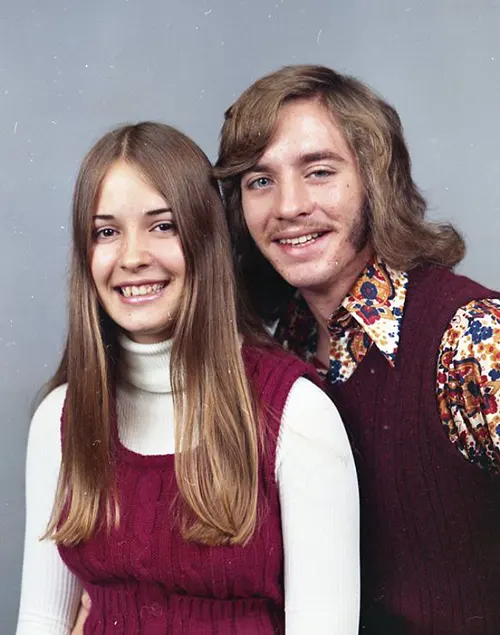 Studio Portraits of Couples and Families From the 1960s