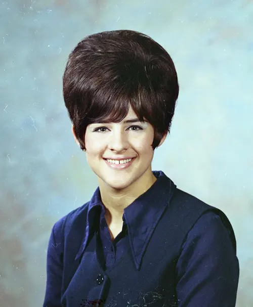 Studio Portraits of Couples and Families From the 1960s