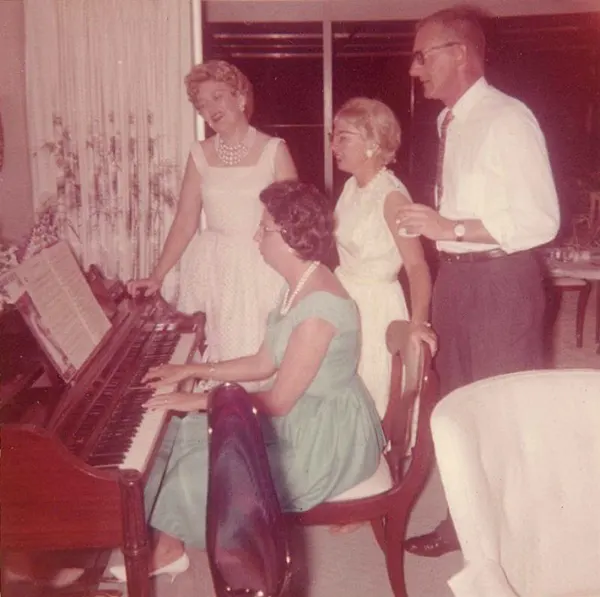 Vintage Photos Show How Women Really Partied in the 1960s