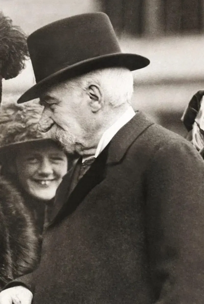  J.P. Morgan Large Nose Photos