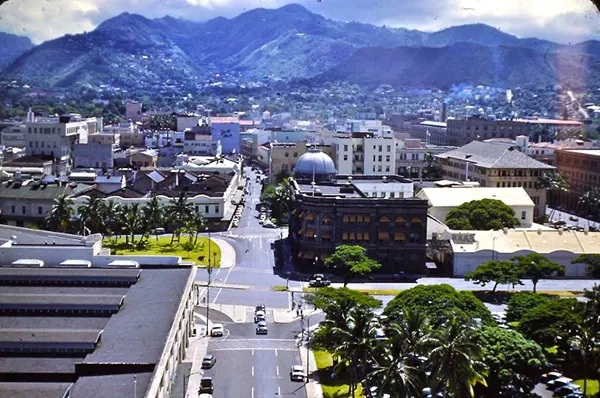 Color Photos of Hawaii 