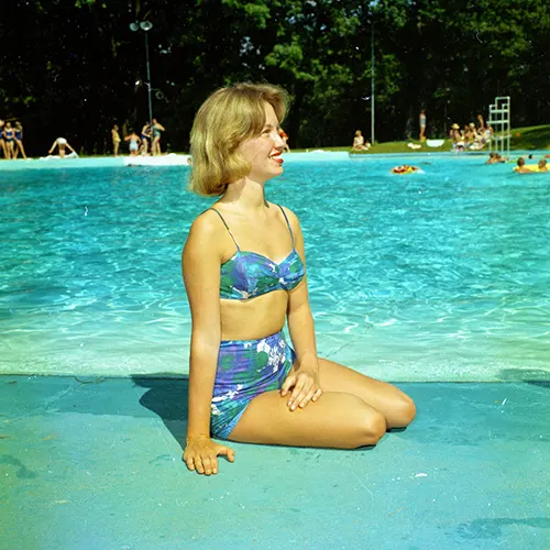 Rare 1960s Photos Offer a Fascinating Look at Swimsuit Fashion of the Era